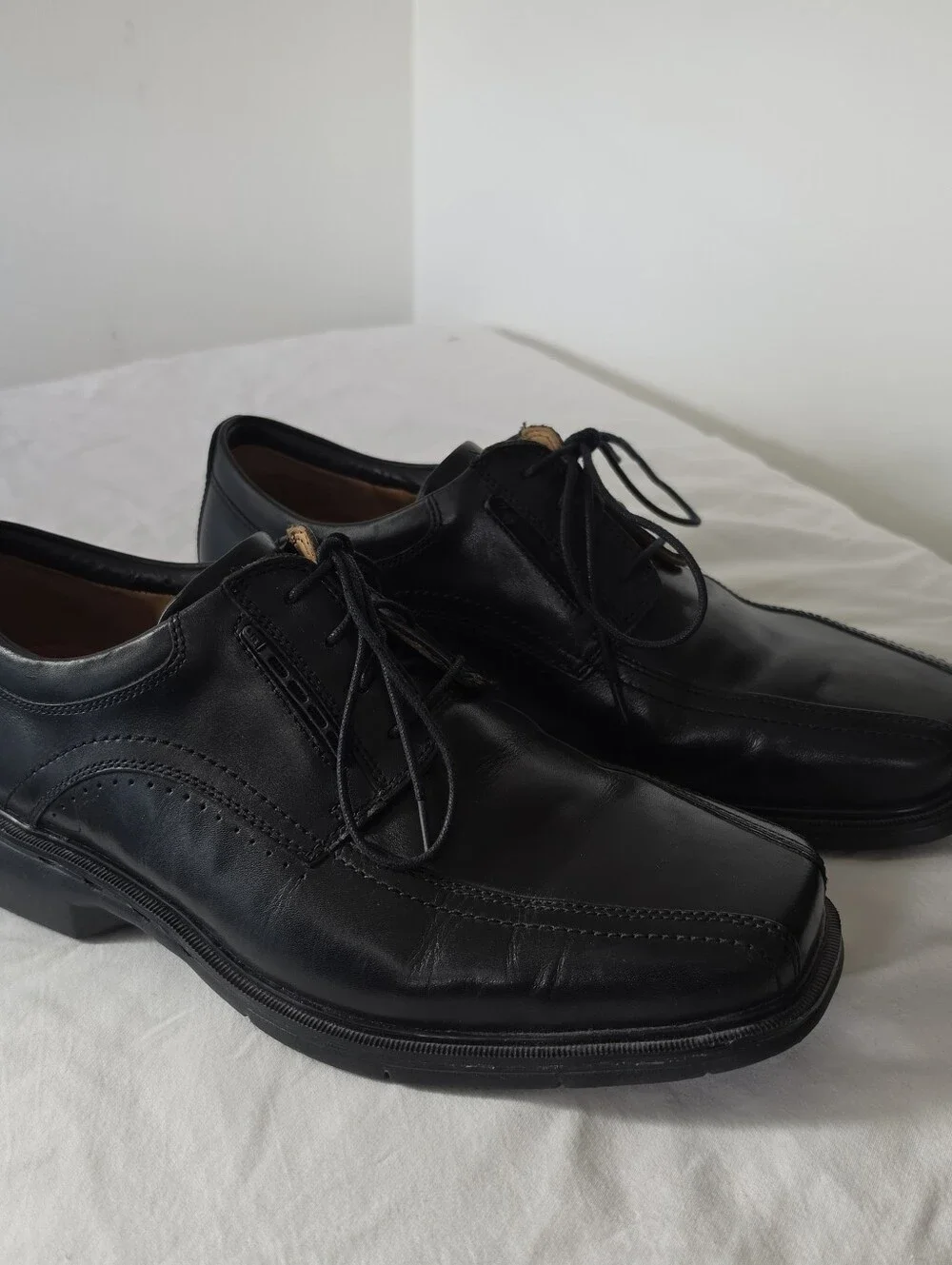 Clarks Unstructured Men’s 10 XW Black Leather Comfort Shoes